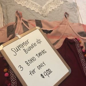 🌞 Summer Bundle 3 tanks M Like New